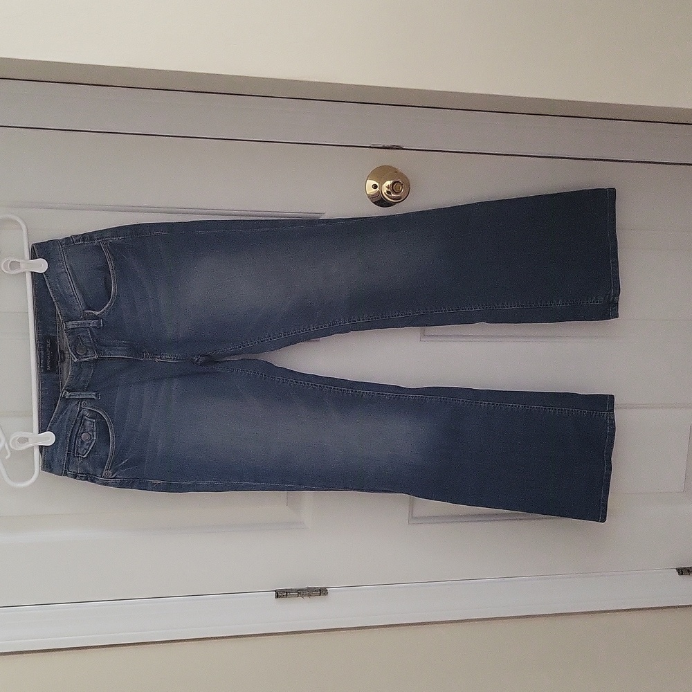 NWOT Banana Republic Medium Wash Bootcut Jeans, Size 0 Short